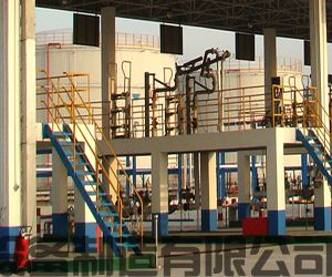 中航油云南分公司定制采購(gòu)的一批AL1401汽車頂部裝卸鶴管已發(fā)往使用現(xiàn)場(chǎng)(1) 中航油云南分公司定制采購(gòu)的一批AL1401汽車頂部裝卸鶴管已發(fā)往使用現(xiàn)場(chǎng)(1)