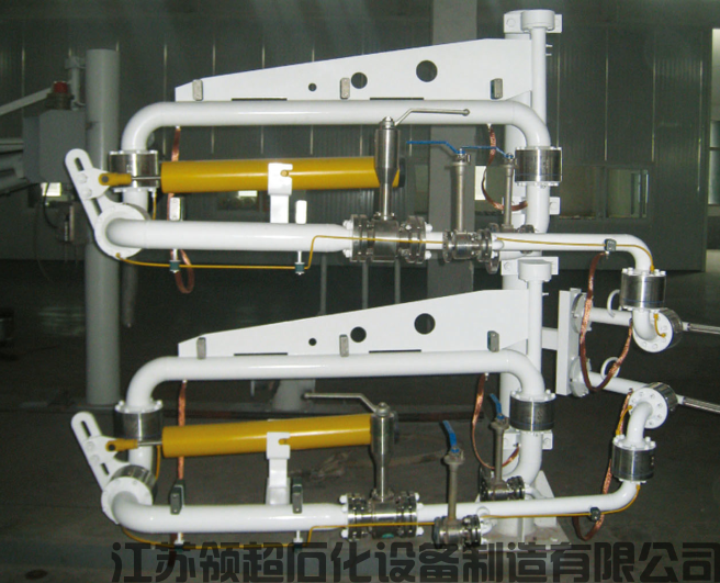 新疆阿克蘇客戶定制采購的一批乙烯低溫裝卸臂(低溫鶴管)已通過物流發(fā)往使用現(xiàn)場(圖1) 新疆阿克蘇客戶定制采購的一批乙烯低溫裝卸臂(低溫鶴管)已通過物流發(fā)往使用現(xiàn)場(1)