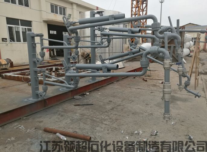 內蒙古烏?？蛻舳ㄖ撇少彽囊慌鶤L2543型汽車底部裝卸鶴管已通過物流發(fā)往使用現(xiàn)場(1)